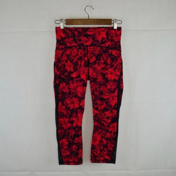 lululemon Train Times Crops Size 6 in Carmine True Red & Black - Picture 3 of 5